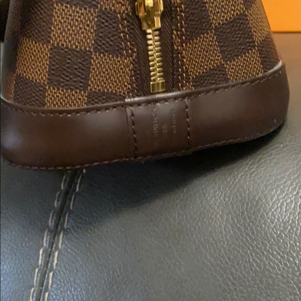Authentic Louise Vuitton Alma PM - Picture 9 of 14